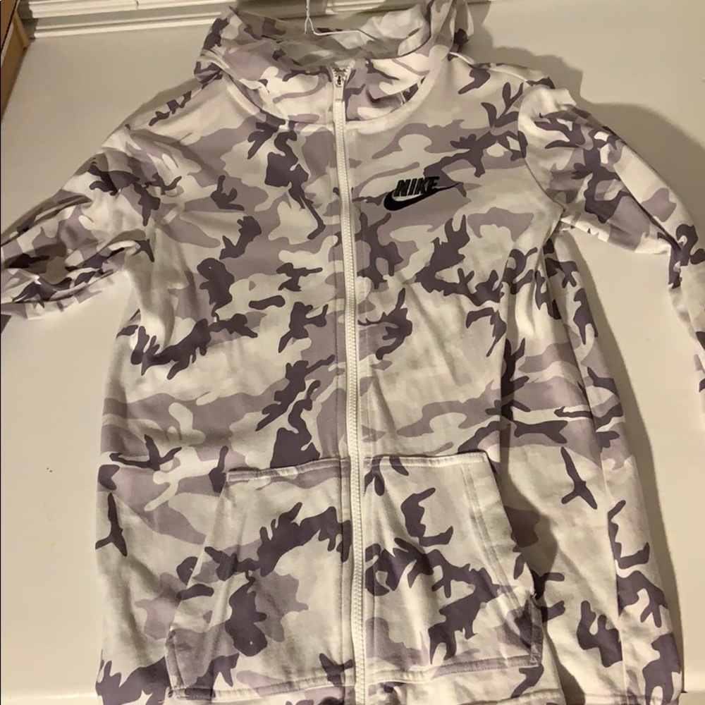 Nike sweater in White camo